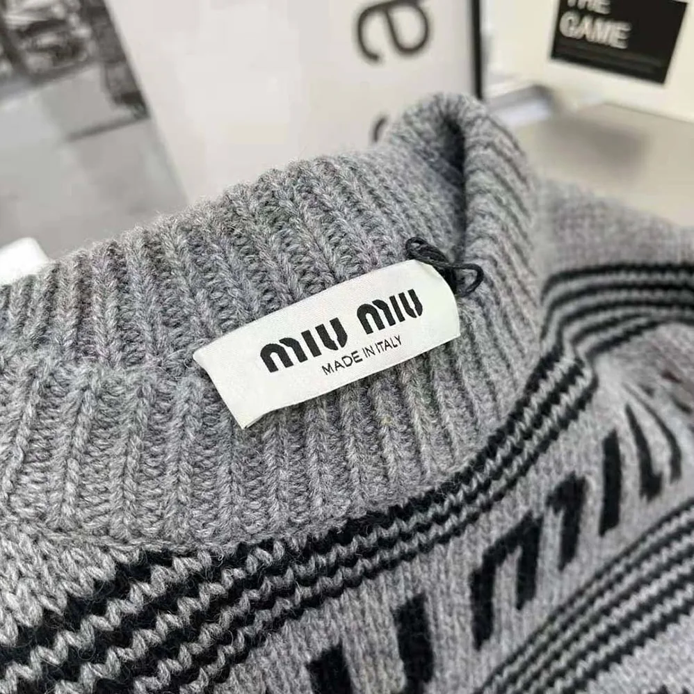 Miu Miu Cashmere Crew-Neck Sweater with Intarsia Knit Logo for Women in Gray