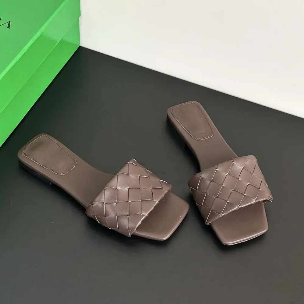 Bottega Veneta Parco Flat Mule for Women in Tan