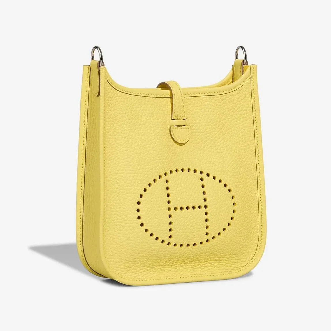 Hermes Evelyne 16 Amazone Shoulder Bag in Lime Palladium Hardware Hermes Evelyne 16 Amazone Shoulder Bag in Lime Palladium Hardware