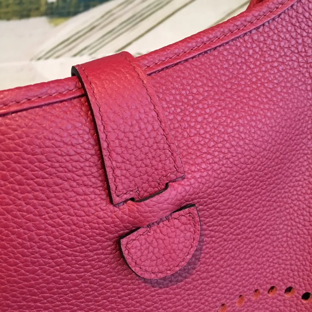 Hermes Evelyne III PM Bag Burgundy Silver Toned Hardware /11.4 Hermes Evelyne III PM Bag Burgundy Silver Toned Hardware /11.4