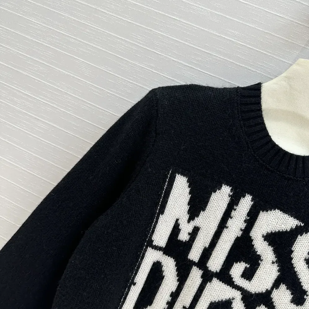 Dior Sweater Black Cashmere and Silk Knit with White Miss Dior Graffiti Motif for Women Dior Sweater Black Cashmere and Silk Knit with White Miss Dior Graffiti Motif for Women