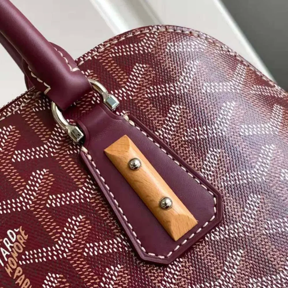 Goyard Vendôme PM Bag for Women in Maroon Goyard Vendôme PM Bag for Women in Maroon