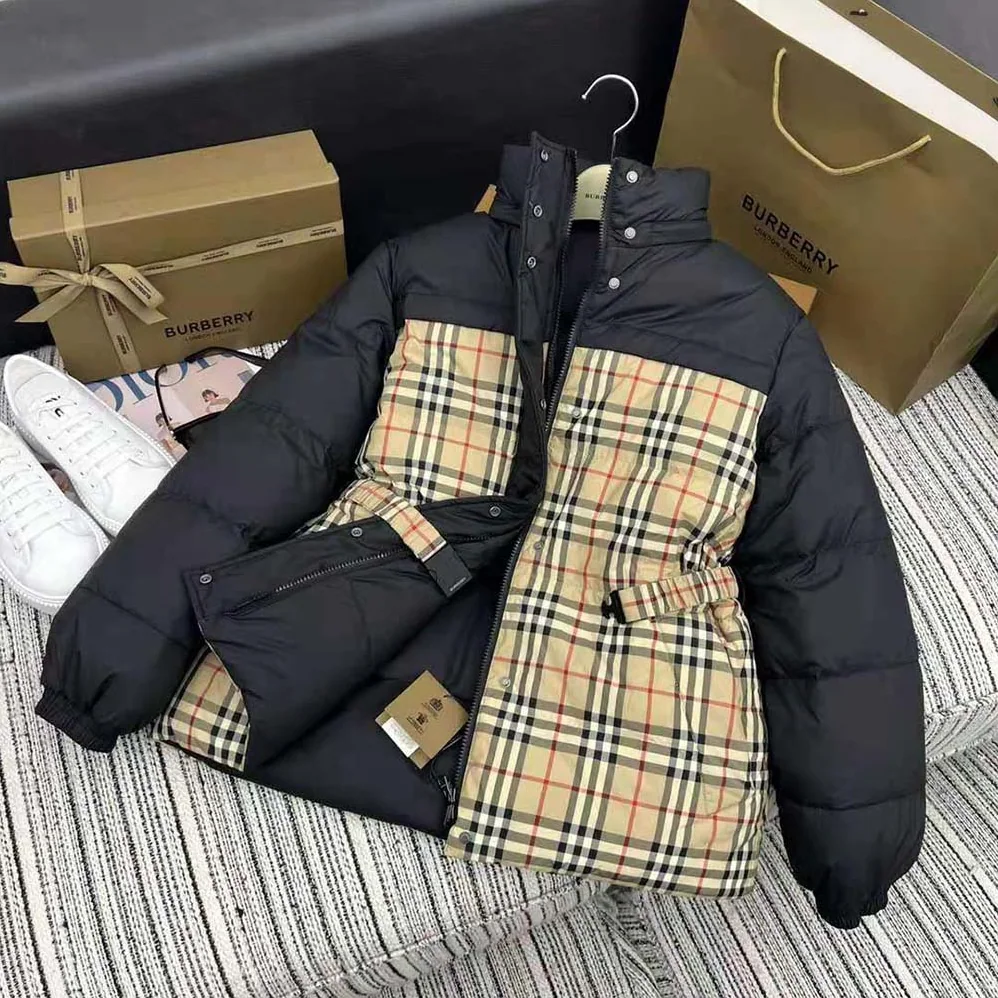 Burberry Reversible Down Puffer Jacket for Women in Black