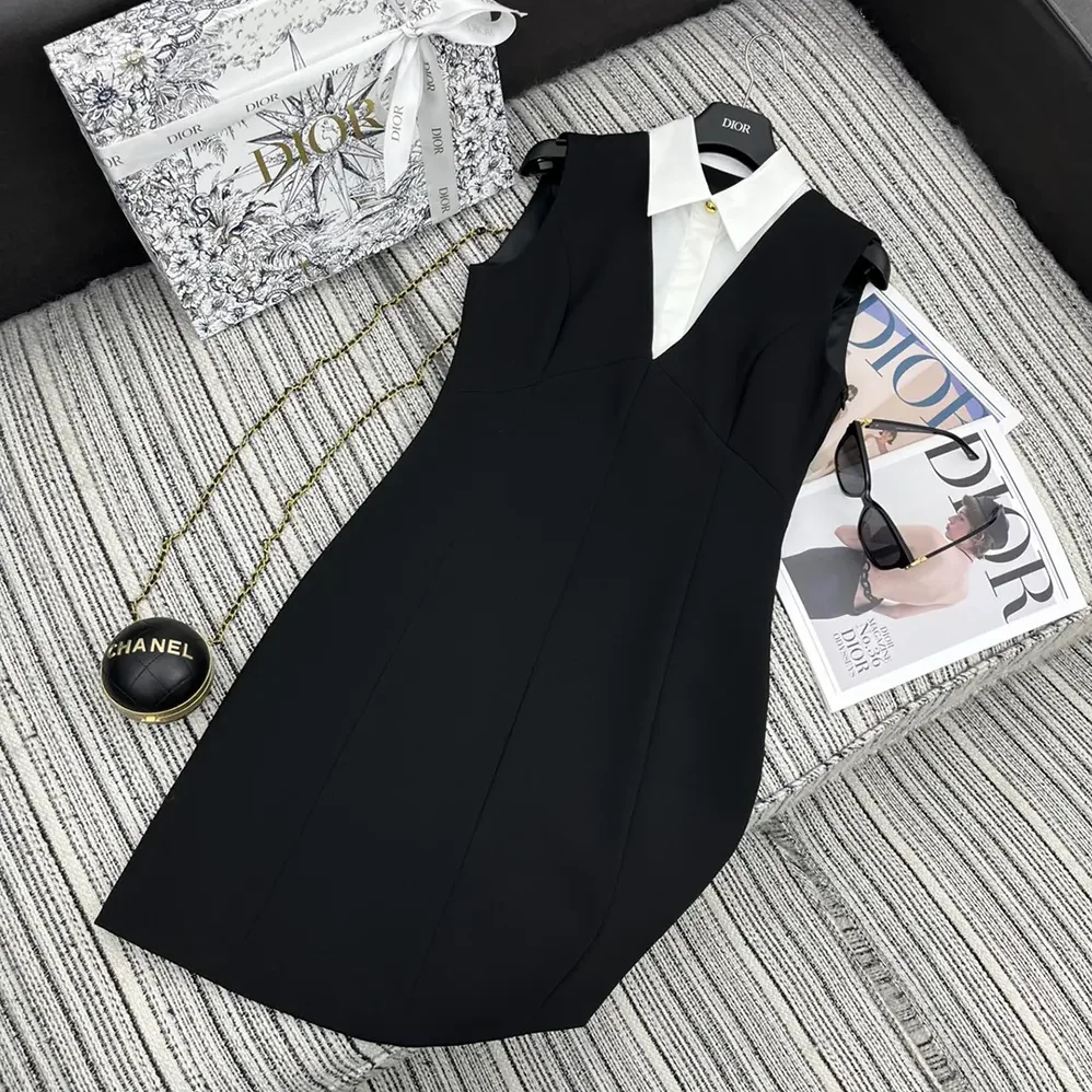 Dior Dress with Spread Collar Black Double-Sided Virgin Wool Crepe and White Cotton Poplin for Women Dior Dress with Spread Collar Black Double-Sided Virgin Wool Crepe and White Cotton Poplin for Women