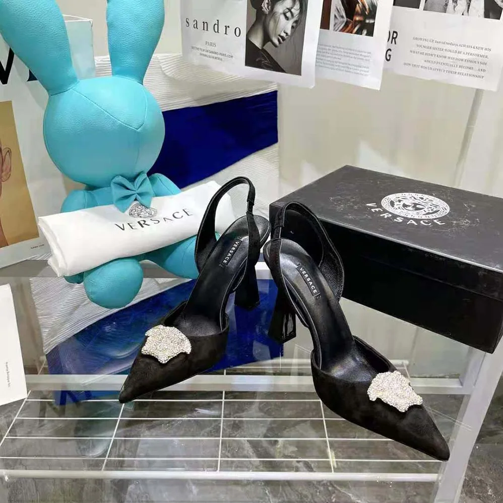 Versace LA Medusa Satin Sling-Back Pumps in 10.5cm Heel Hight for Women Versace LA Medusa Satin Sling-Back Pumps in 10.5cm Heel Hight for Women