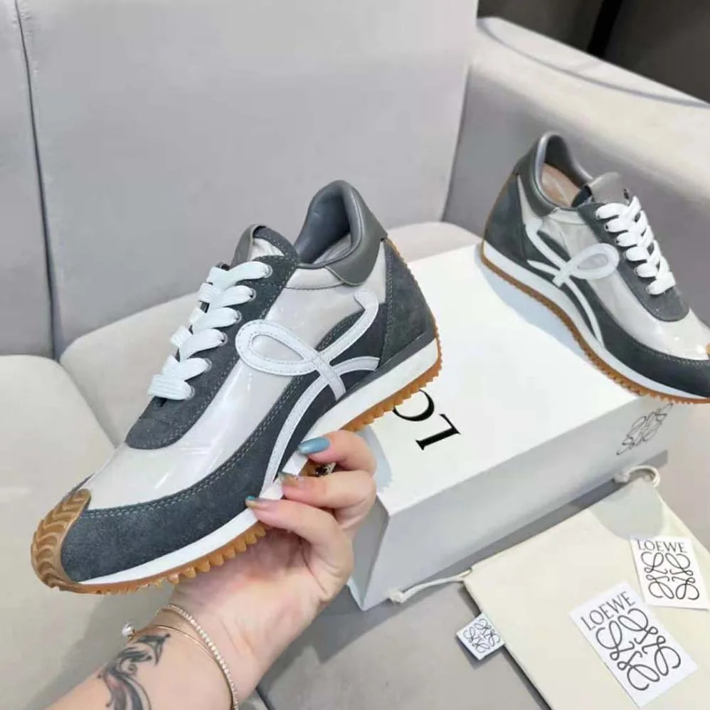 Loewe Flow Runner in Nylon and Calfskin for Unisex in Silver