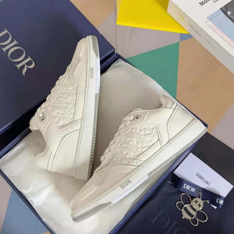 Dior B27 Low-top Sneaker Cream Patent Calfskin and Dior Oblique Gravity Leather for Men