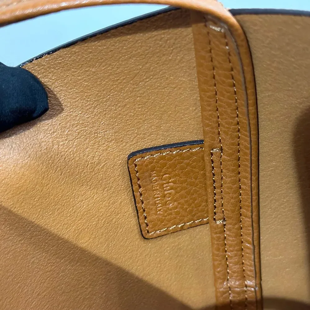 Chloe Large Chloé Spin Tote Bag in Grained Leather for Women in Brown