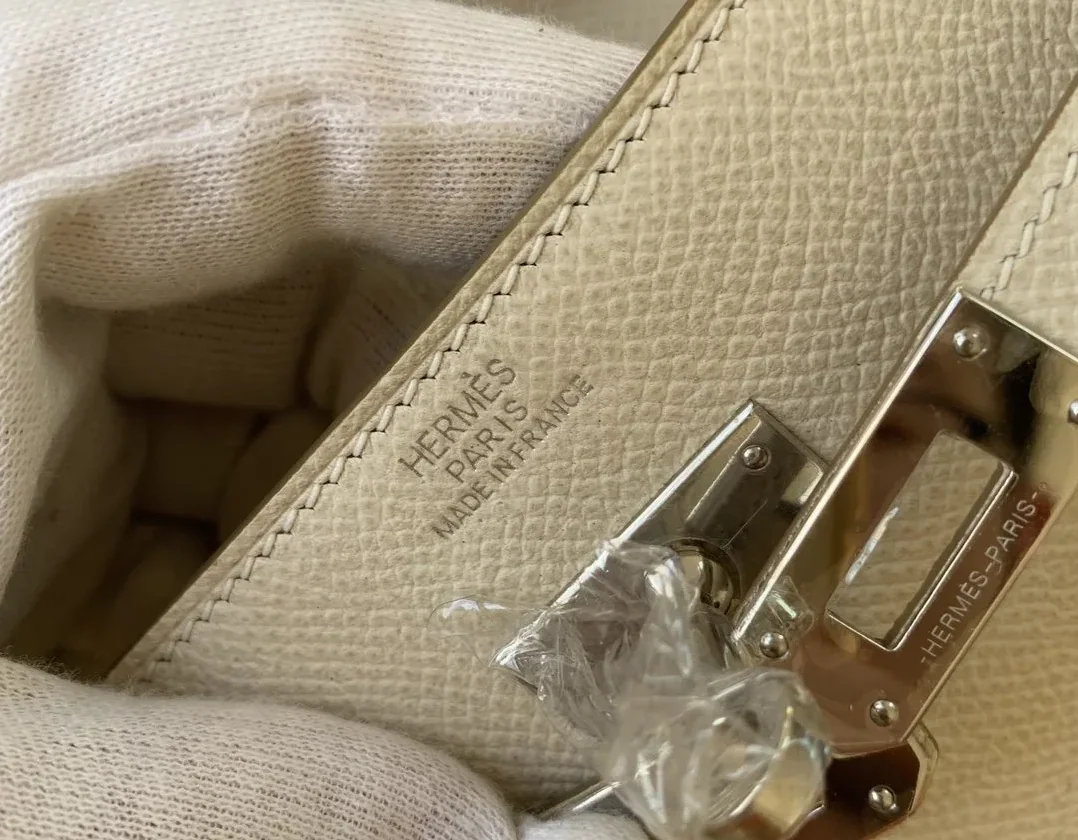 Hermes Kelly Classique To Go Wallet in Gold Toned Hardware Cream