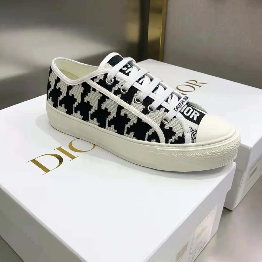 Dior Walk'N'Dior Sneaker Black and White Cotton Embroidery with Macro Houndstooth Motif for Women Dior Walk'N'Dior Sneaker Black and White Cotton Embroidery with Macro Houndstooth Motif for Women