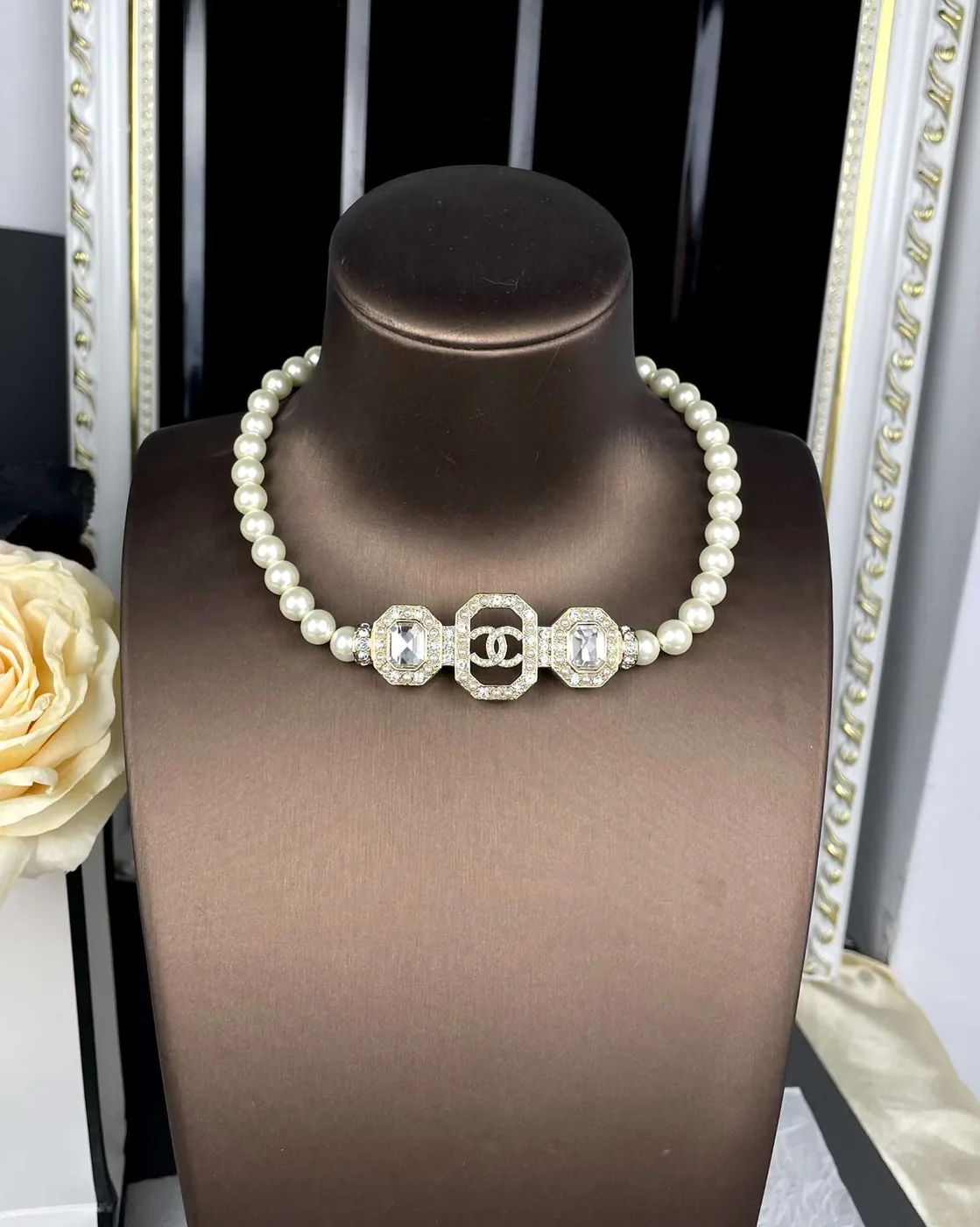 Chanel Geometric Square Pearl Necklace White Chanel Geometric Square Pearl Necklace White