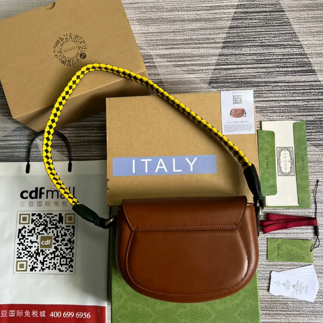 Gucci Aria Shoulder Bag in Brown Gold Hardware