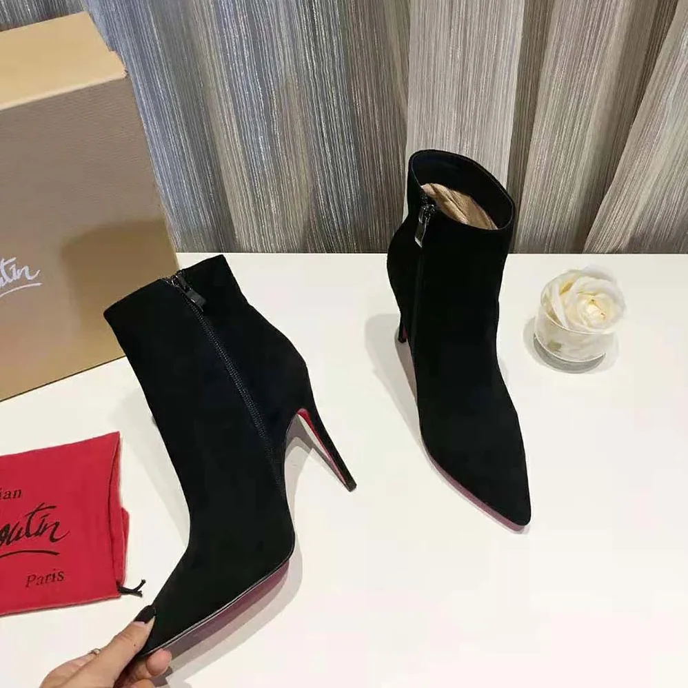 Christian Louboutin Eloise Booty 100 mm Heel for Women in Black Christian Louboutin Eloise Booty 100 mm Heel for Women in Black