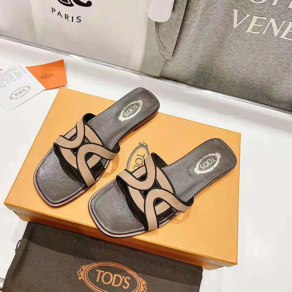 TODS Sandals in Leather for Women in Beige TODS Sandals in Leather for Women in Beige
