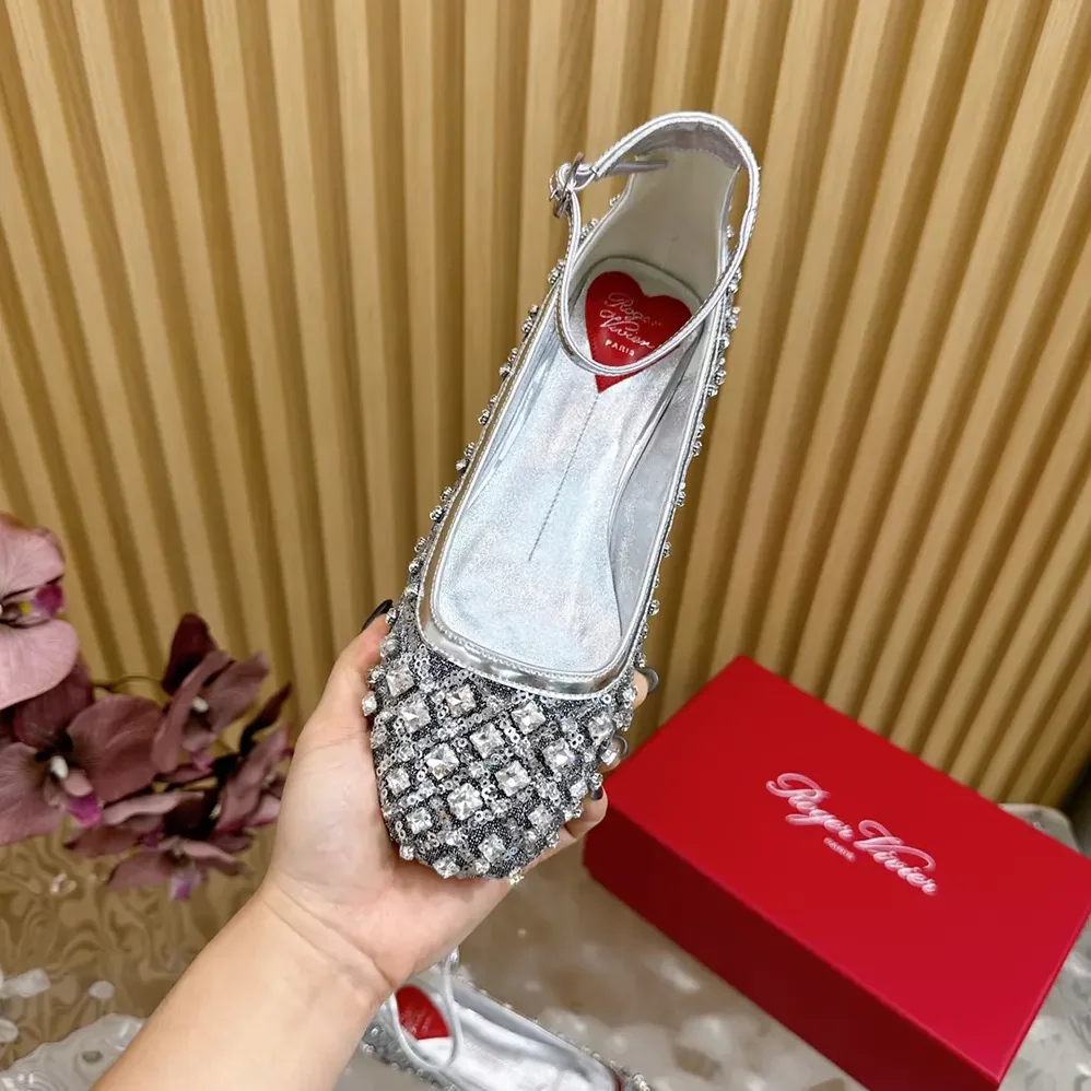 Roger Vivier Viv' Podium Ballerinas in Sequins for Women Roger Vivier Viv' Podium Ballerinas in Sequins for Women