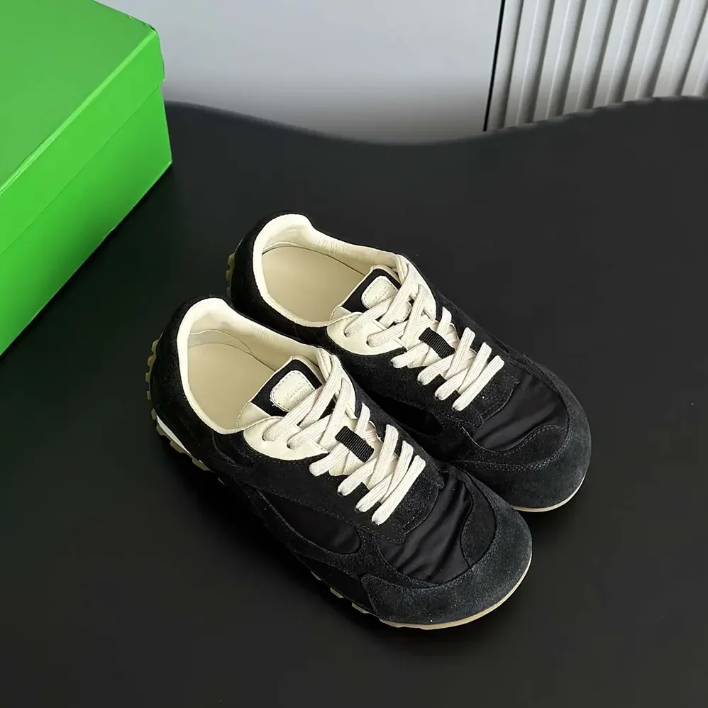 Bottega Veneta Orbit Flash Sneaker for Unisex in Black Bottega Veneta Orbit Flash Sneaker for Unisex in Black