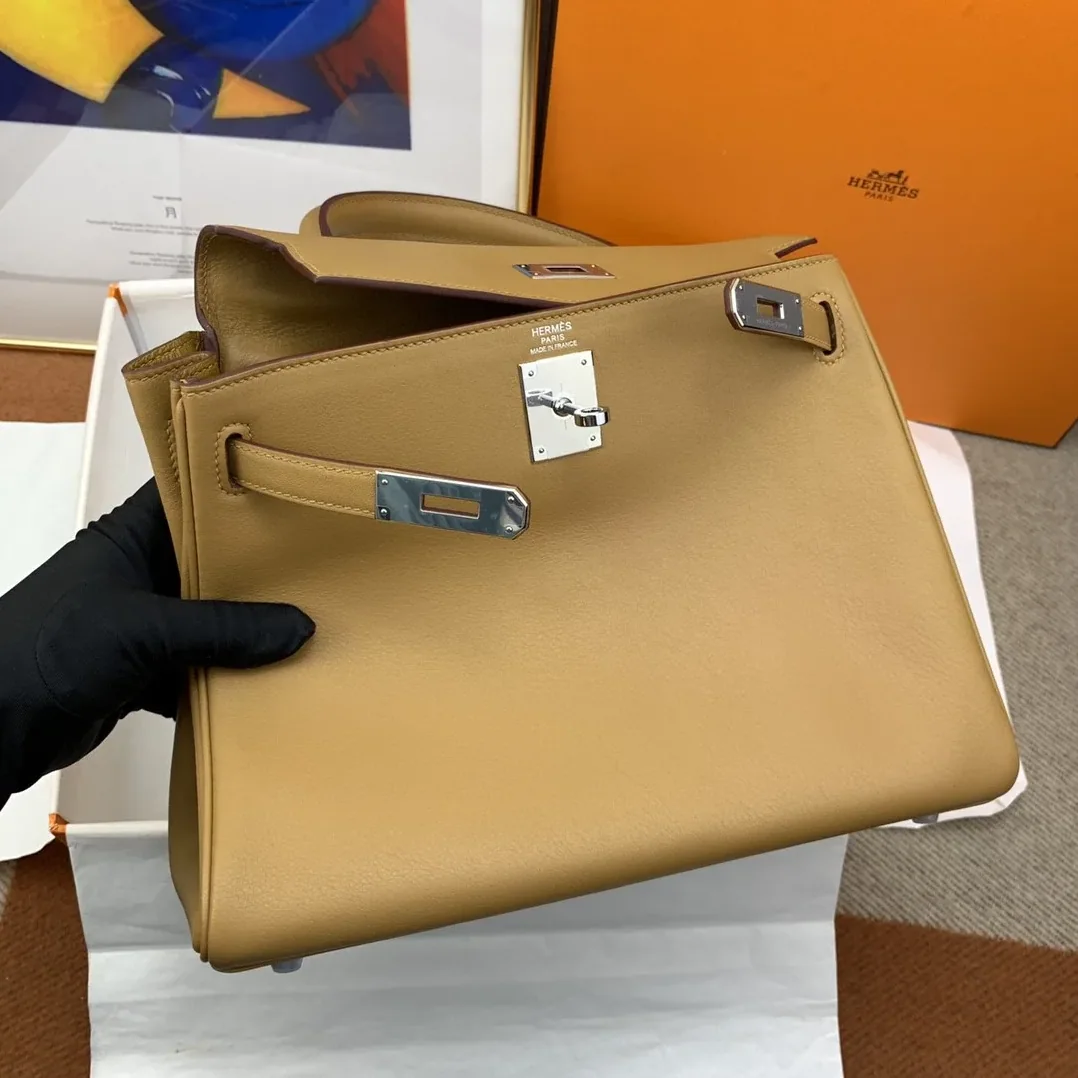 Hermes Kelly 28 Evercolor Gold Bag Hermes Kelly 28 Evercolor Gold Bag