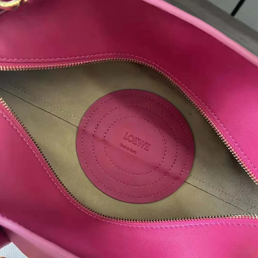 Loewe Small Paseo Bag in Shiny Nappa Calfskin with Chain for Women in Rose Loewe Small Paseo Bag in Shiny Nappa Calfskin with Chain for Women in Rose