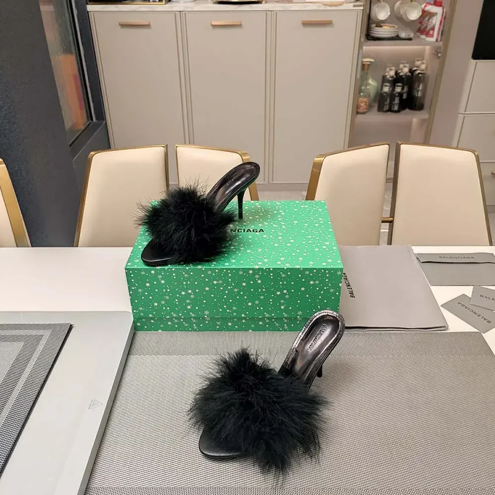 Balenciaga Boudoir 70mm Sandal in Black Feathers for Women Balenciaga Boudoir 70mm Sandal in Black Feathers for Women