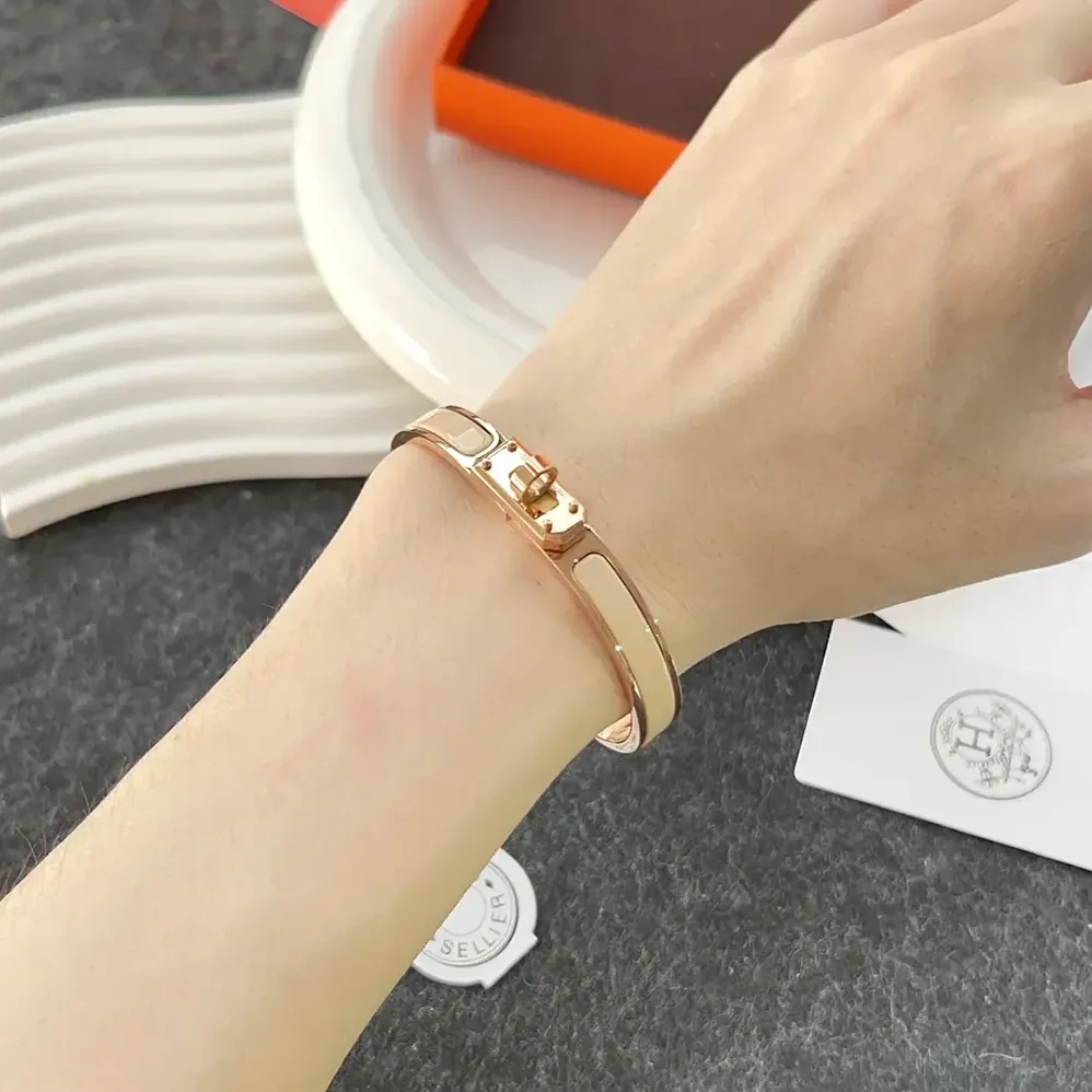 Hermes Mini Clic Kelly Bracelet for Unisex