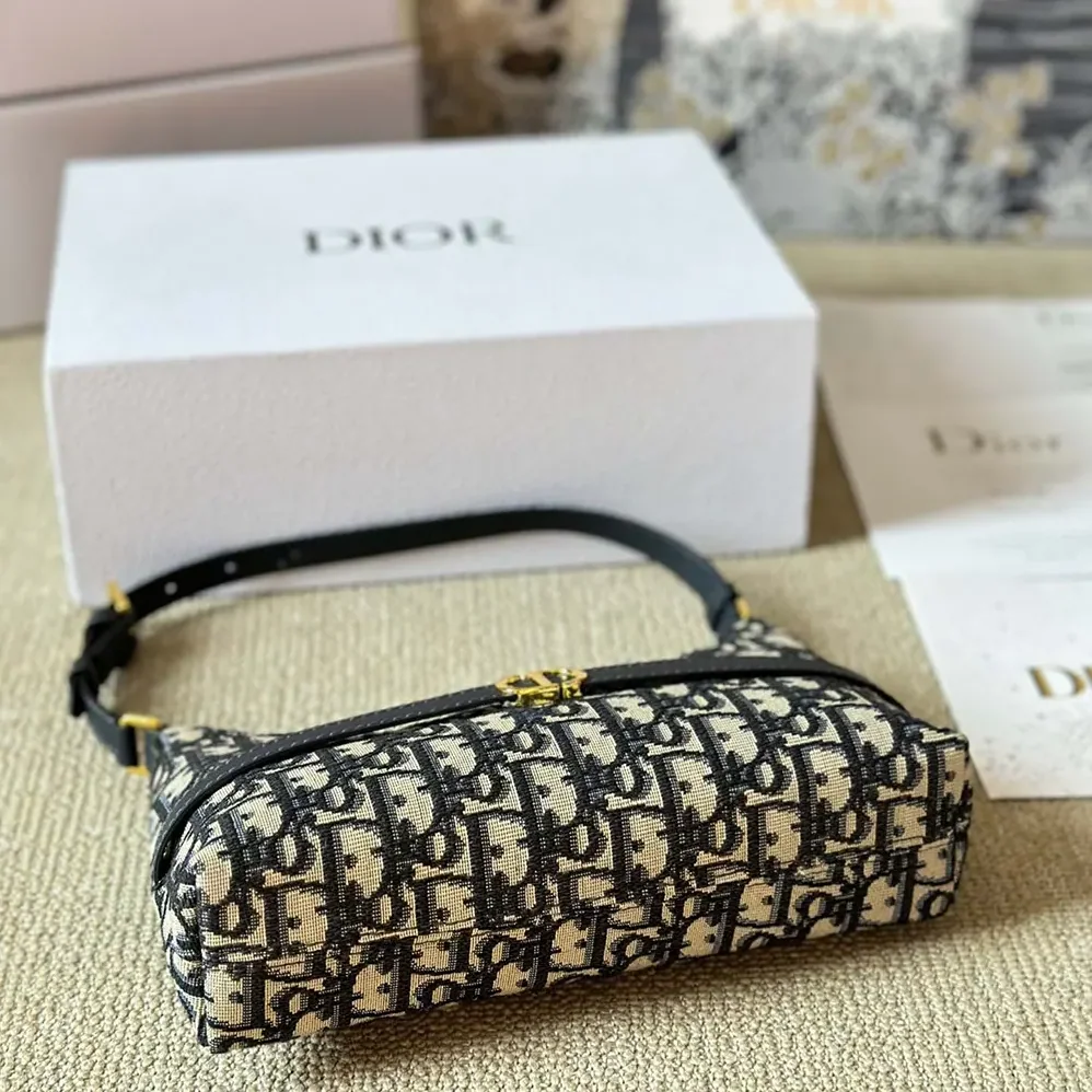 Dior 30 Montaigne Cigale Mini Bag Blue Dior Oblique Jacquard for Women Dior 30 Montaigne Cigale Mini Bag Blue Dior Oblique Jacquard for Women