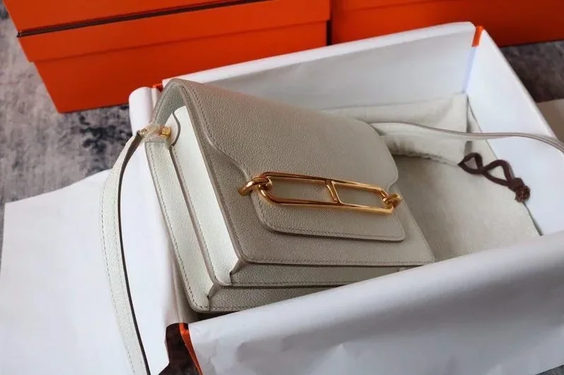 Hermes Evercolor Sac Roulis 23 White Hermes Evercolor Sac Roulis 23 White