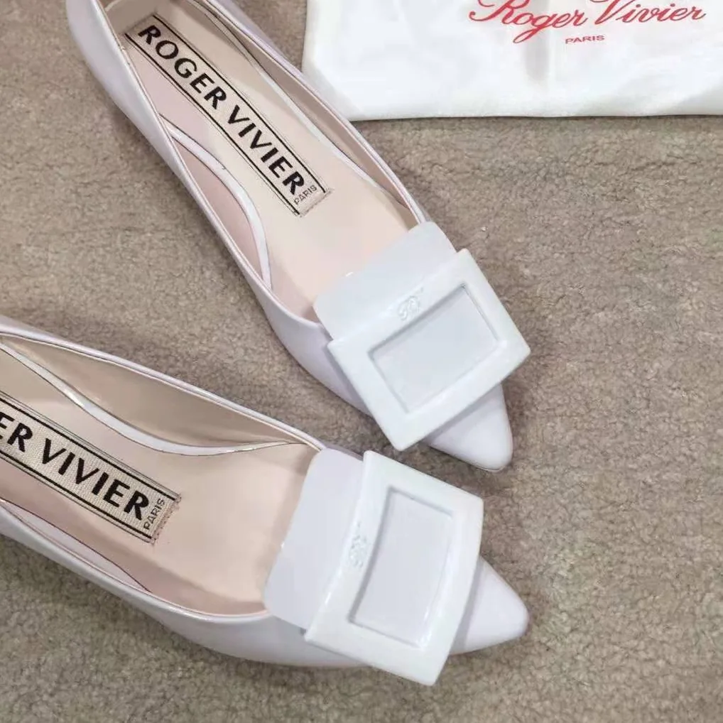 Roger Vivier Gommettine Ballerinas for Women in White Roger Vivier Gommettine Ballerinas for Women in White