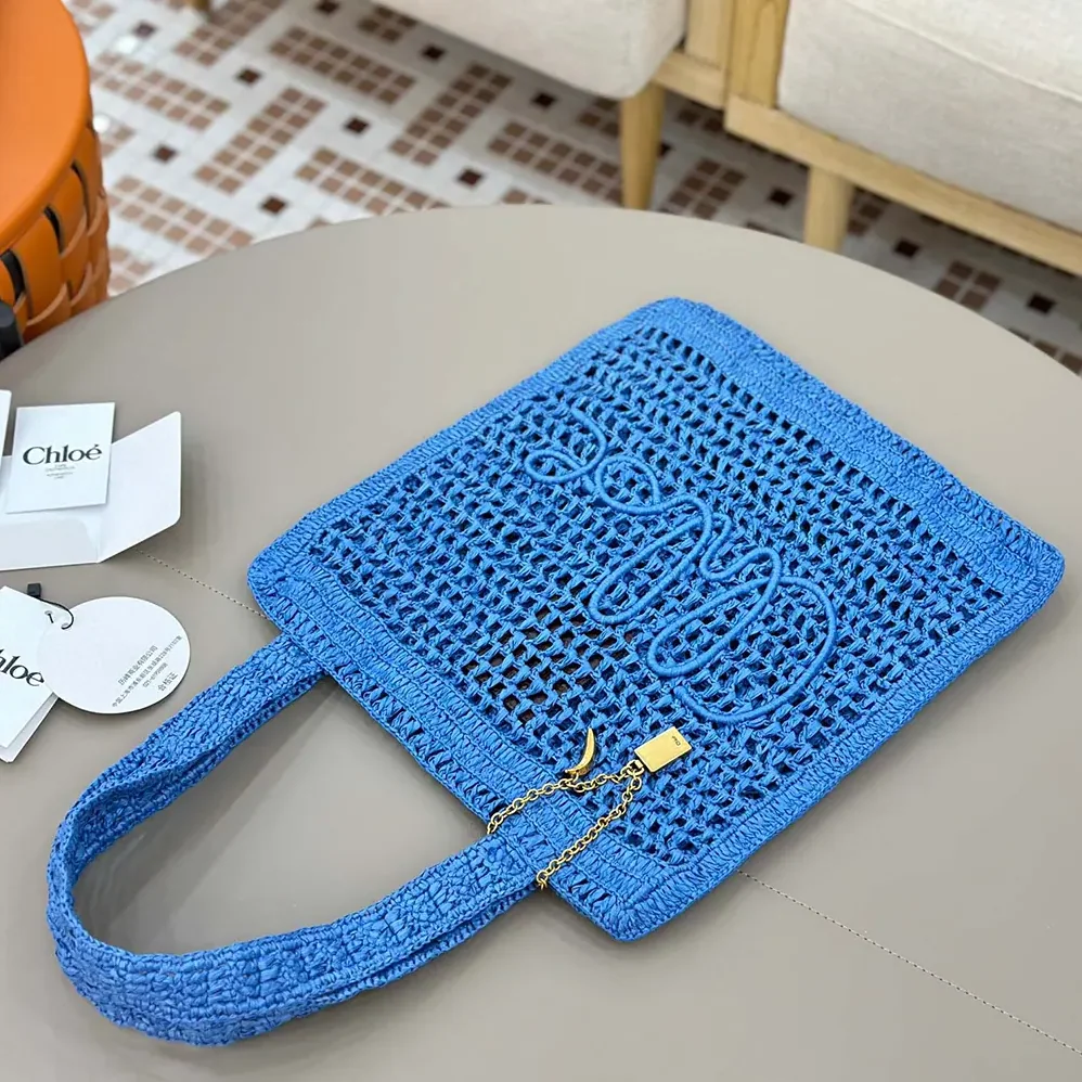 Chloe Summer Banana Tote Bag In Raffia for Women in Blue