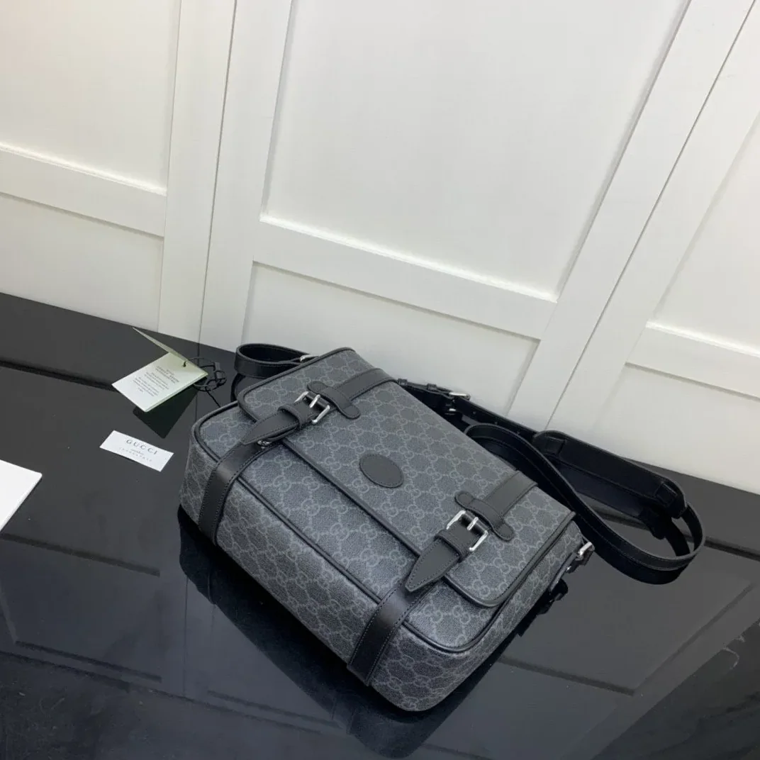 Gucci Messenger Bag Black / GG