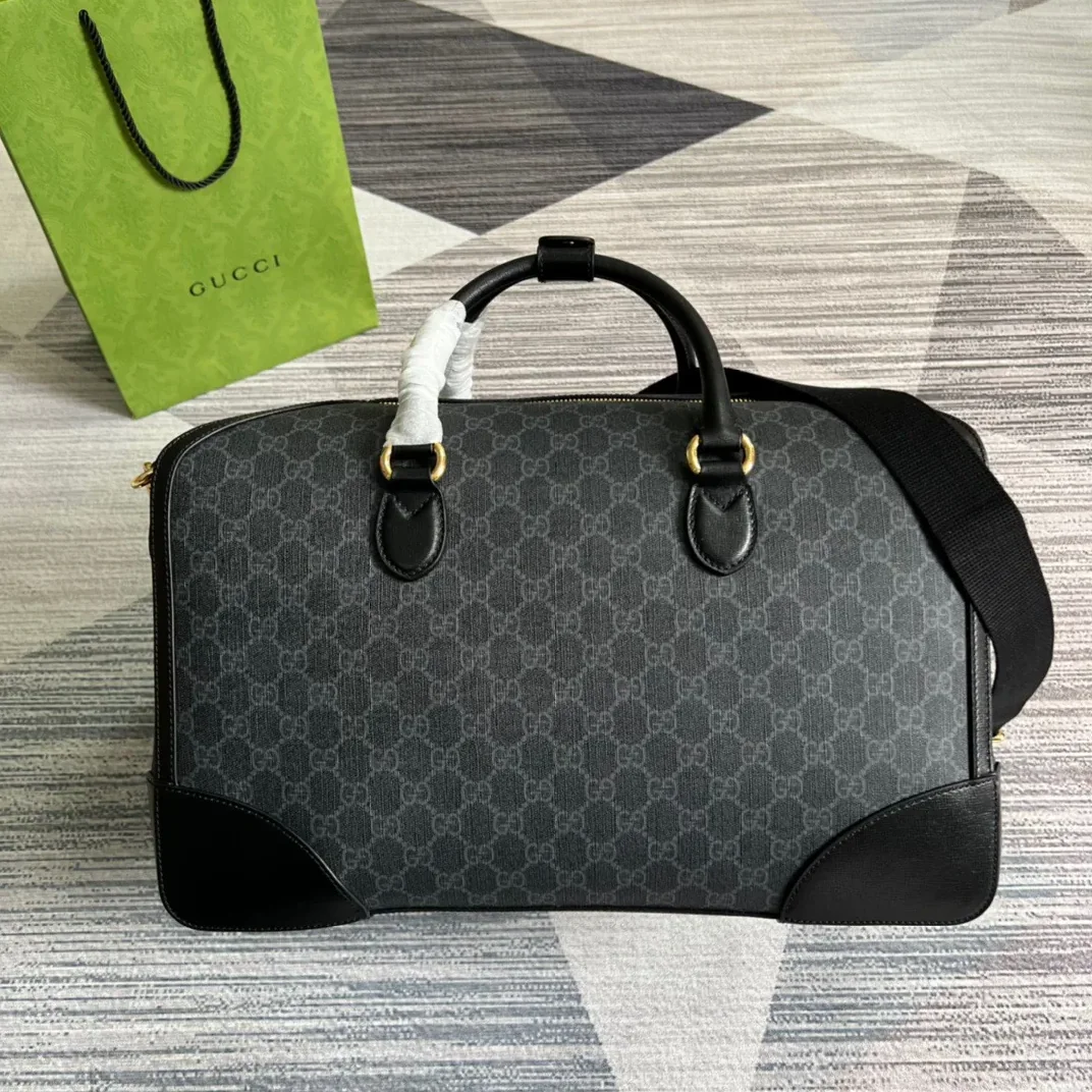 Gucci Duffle Bag With Interlocking G Black / Gucci Duffle Bag With Interlocking G Black /
