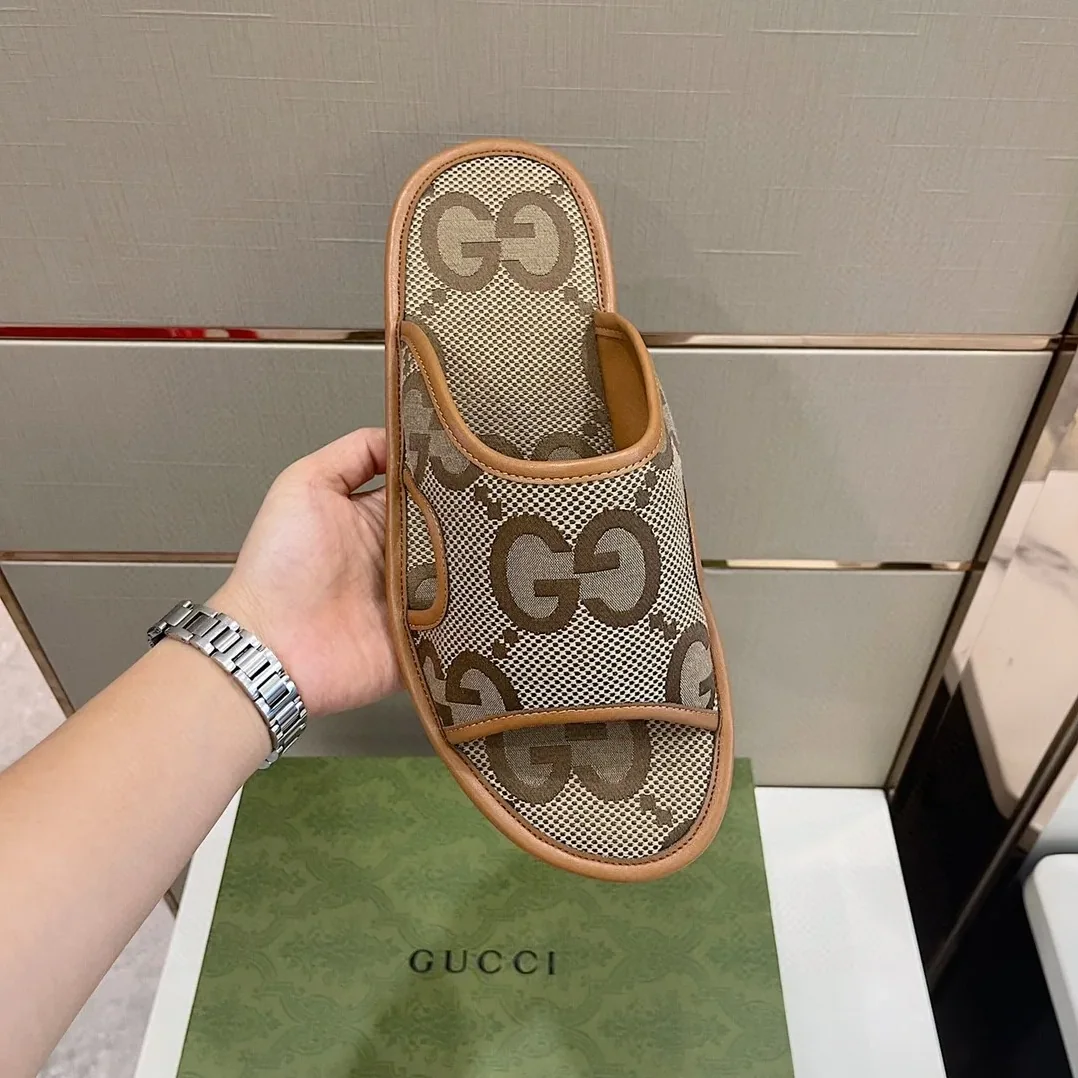 Gucci GG Supreme Slide Sandal Brown And Beige for Men Gucci GG Supreme Slide Sandal Brown And Beige for Men