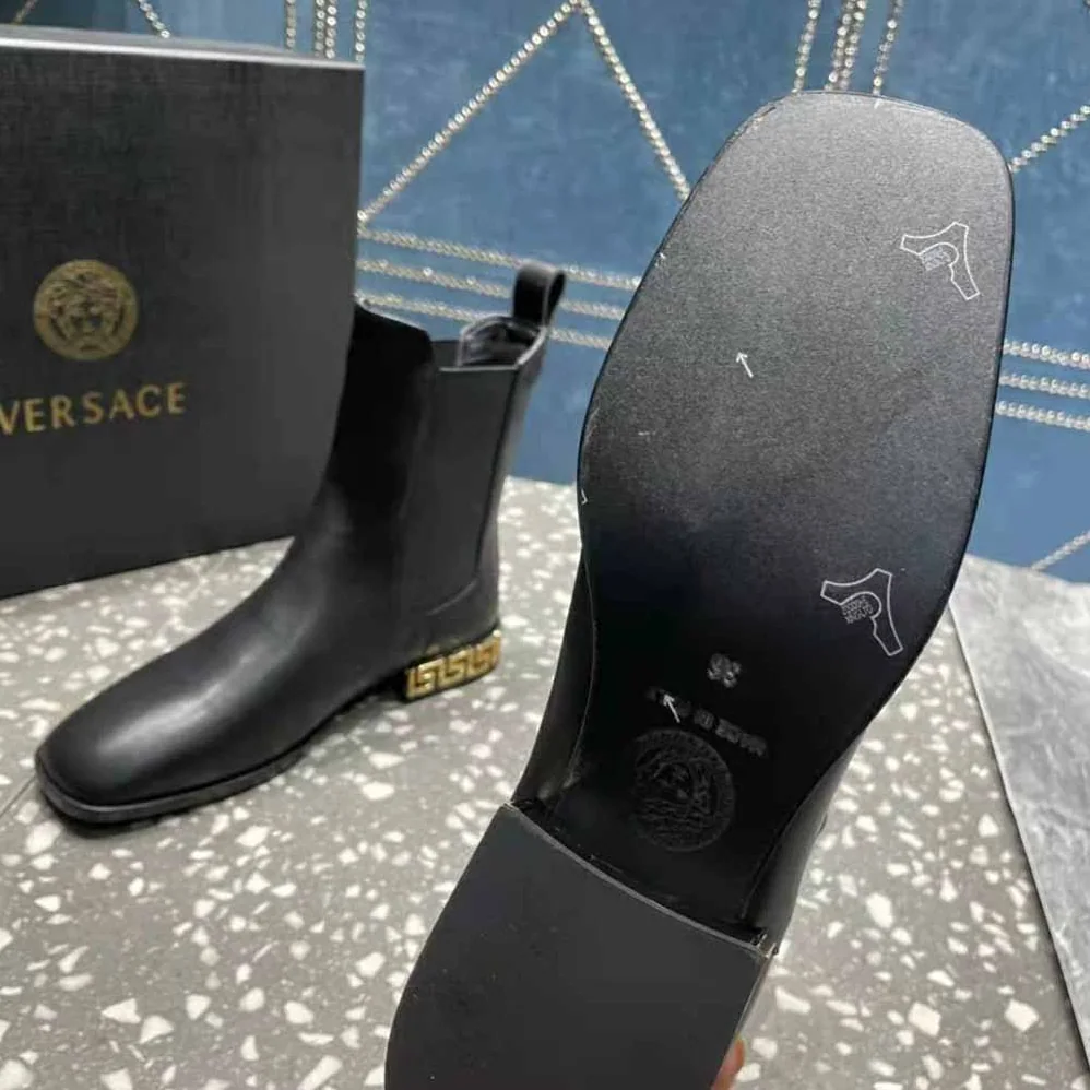 Versace Greca Chelsea Boots in Calf leather for Women in Black