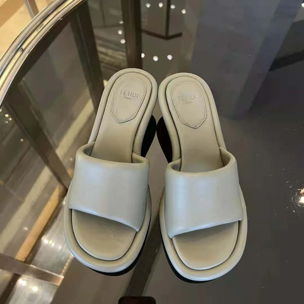 Fendi Baguette Green Nappa Leather Slides for Women Fendi Baguette Green Nappa Leather Slides for Women