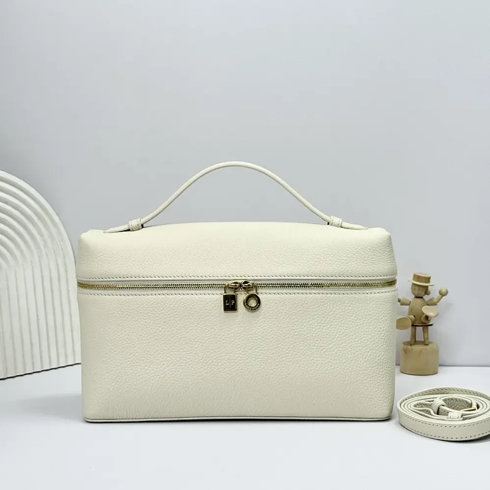 Loro Piana Extra Pocket L27 for Women in White Loro Piana Extra Pocket L27 for Women in White