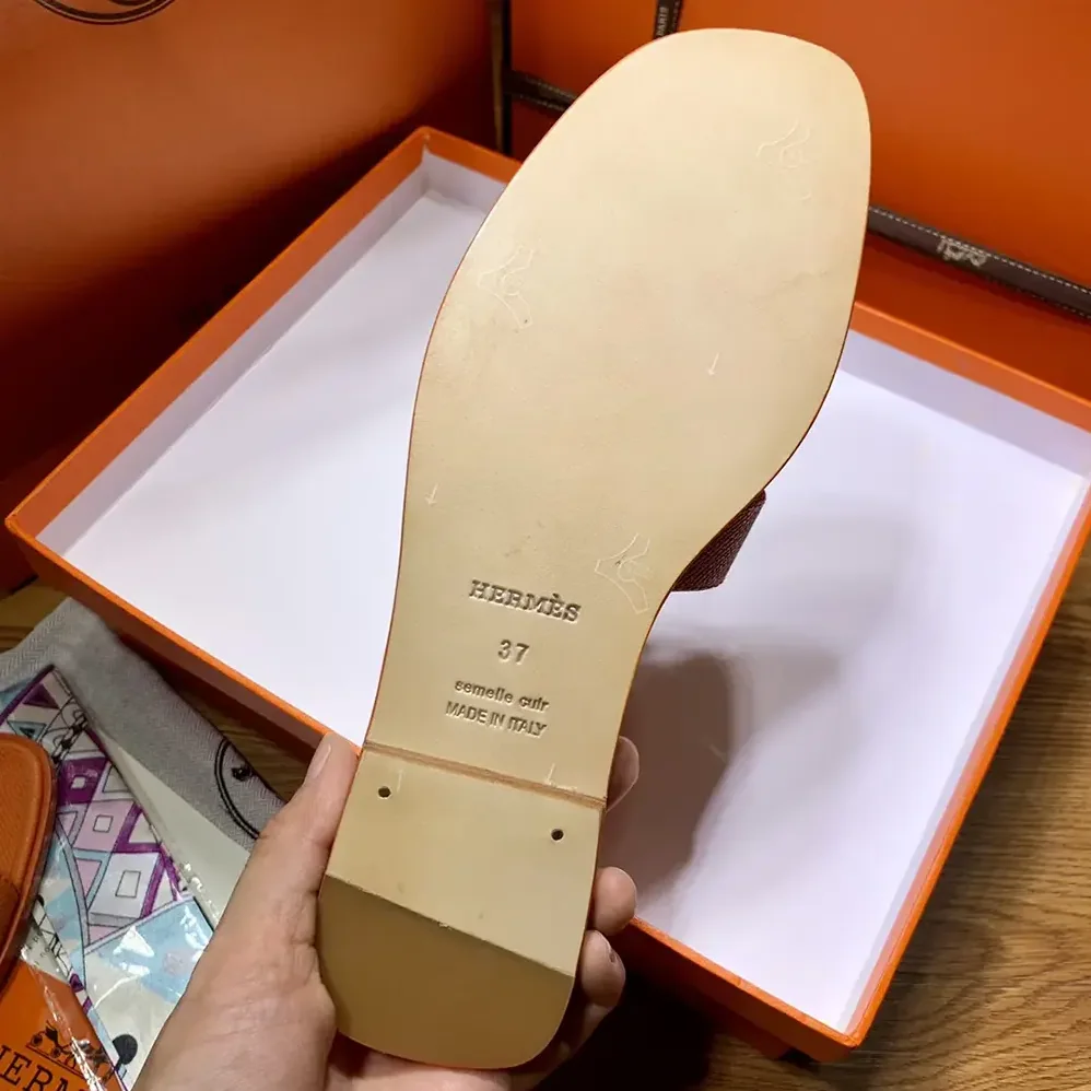 Hermes Oran Sandal-Orange H202272Z for Women Hermes Oran Sandal-Orange H202272Z for Women