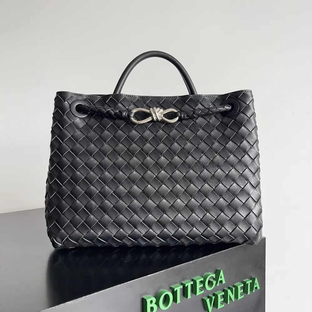 Bottega Veneta Medium Andiamo in Supple Intrecciato Leather for Women in Black/Silver Bottega Veneta Medium Andiamo in Supple Intrecciato Leather for Women in Black/Silver