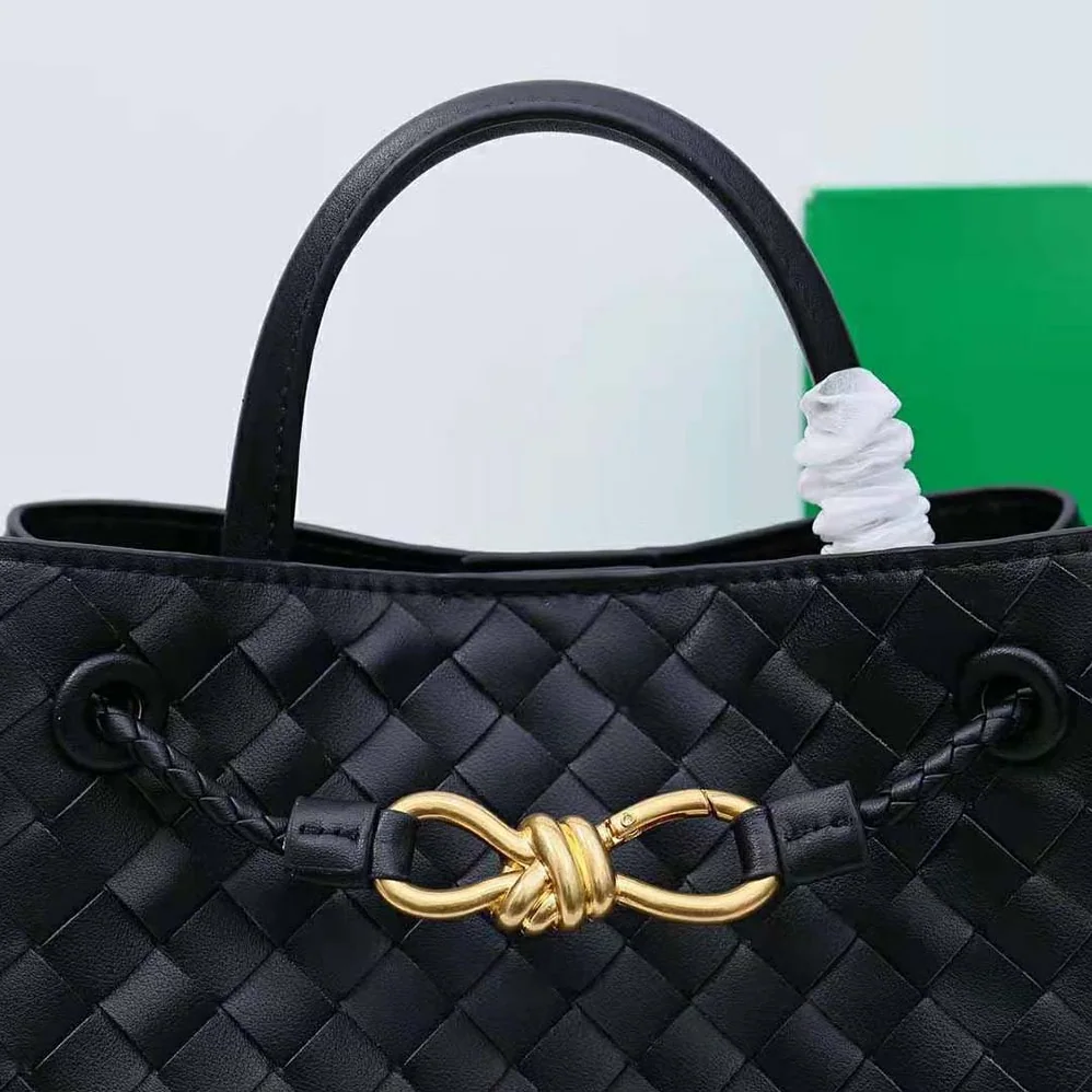 Bottega Veneta Small Andiamo in Lambskin Leather for Women in Black