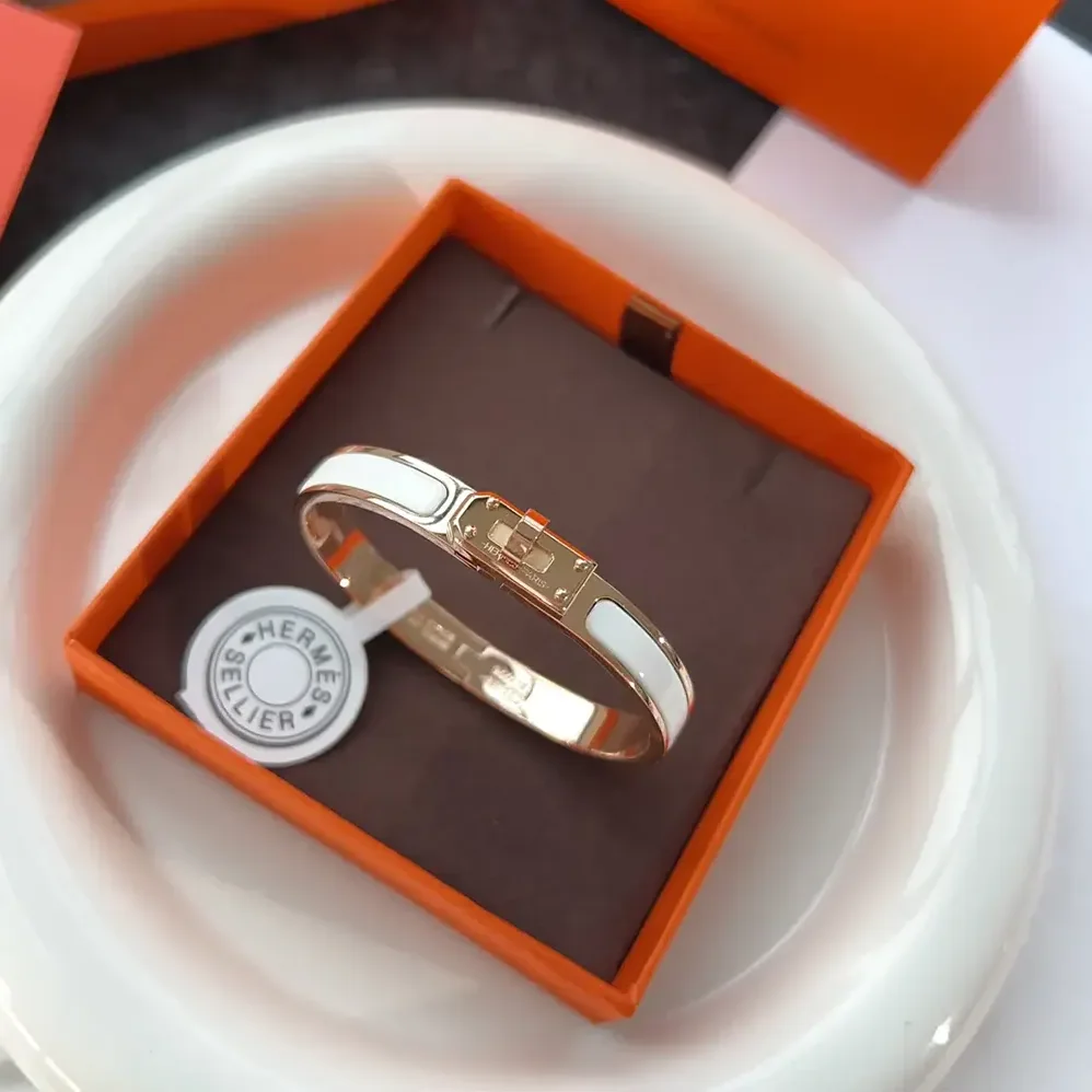 Hermes Mini Clic Kelly Bracelet for Unisex in White