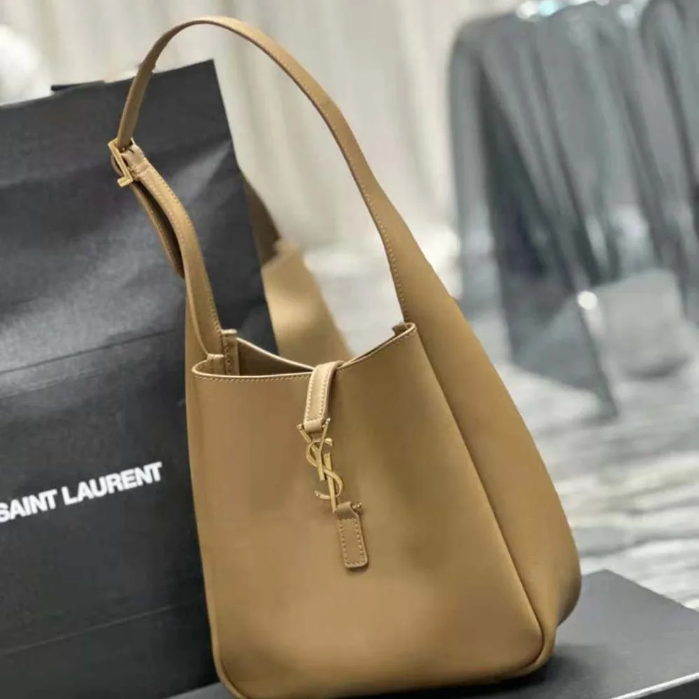 Saint Laurent YSL Le 5 à 7 Soft Small in Smooth Leather for Women in Brown Saint Laurent YSL Le 5 à 7 Soft Small in Smooth Leather for Women in Brown