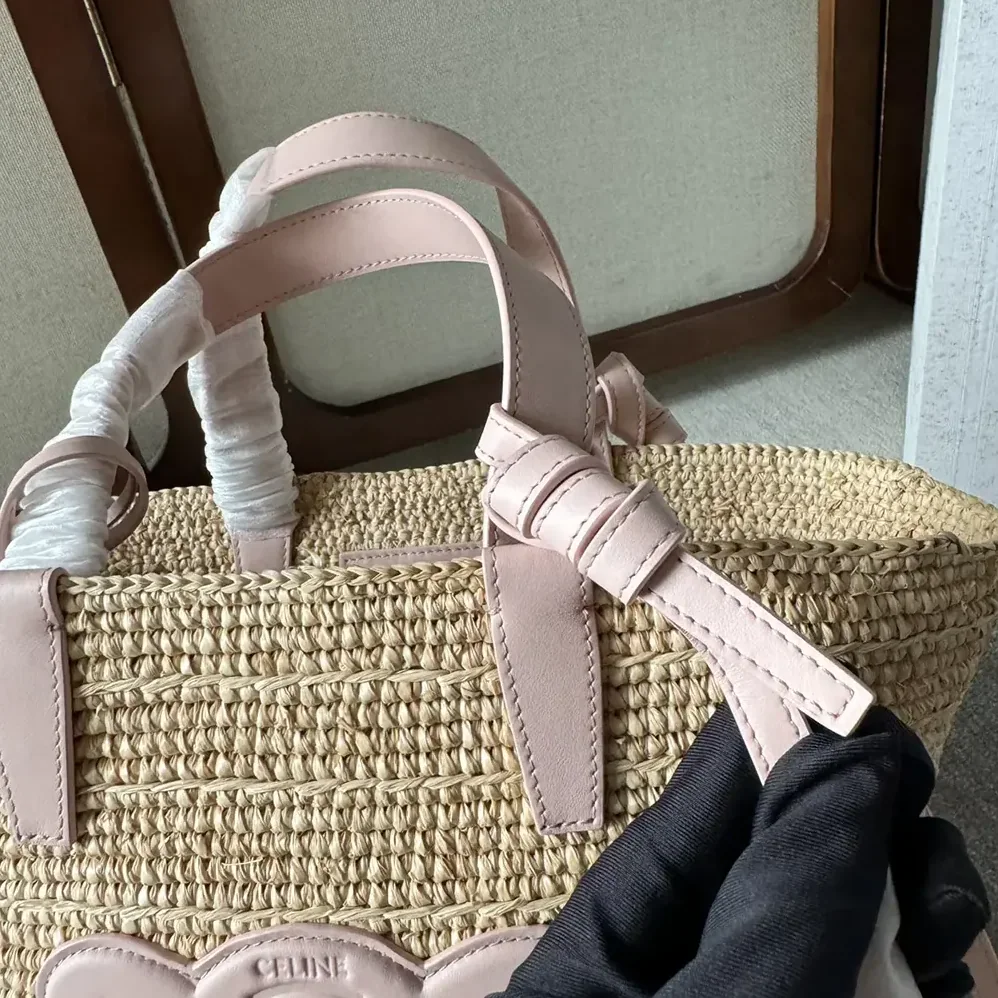 Celine Teen Supple Celine Classic Panier in Raffia and Calfskin for Women in Pink Celine Teen Supple Celine Classic Panier in Raffia and Calfskin for Women in Pink