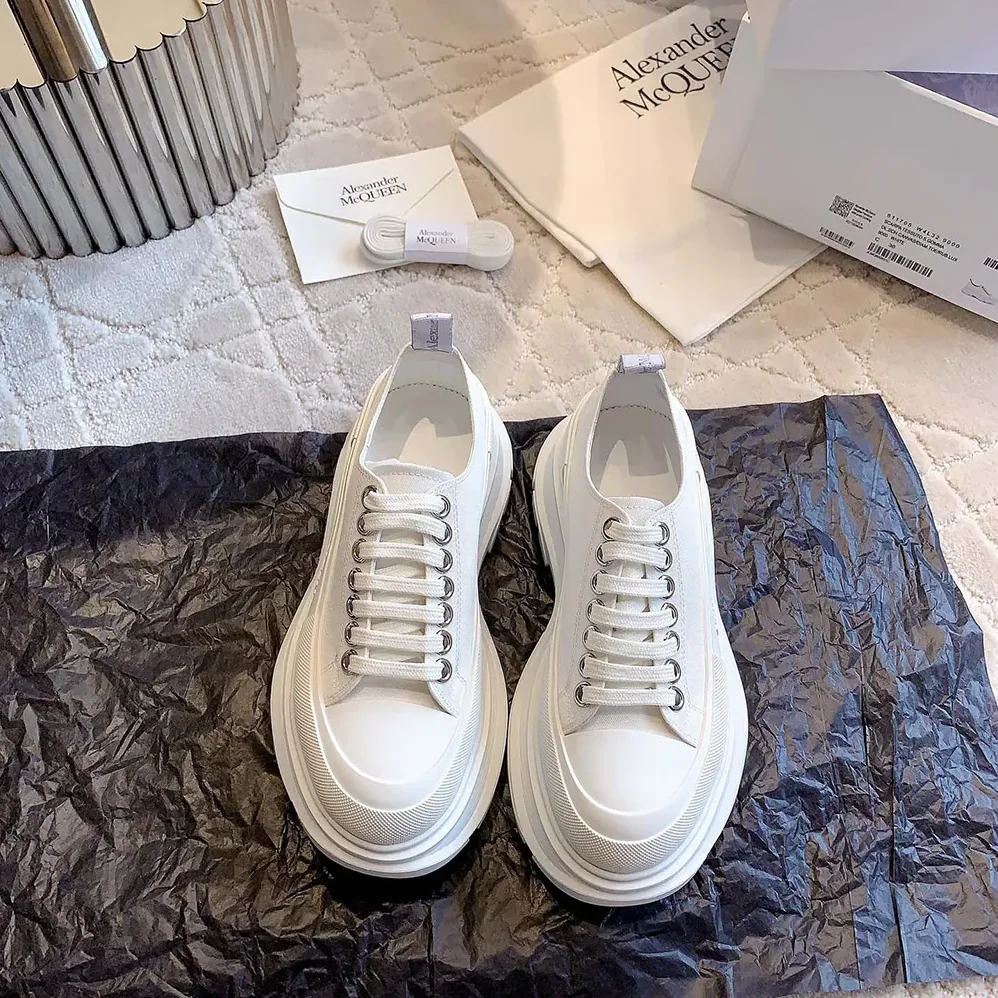 Alexander Mcqueen Tread Slick Lace Up in White for Unisex