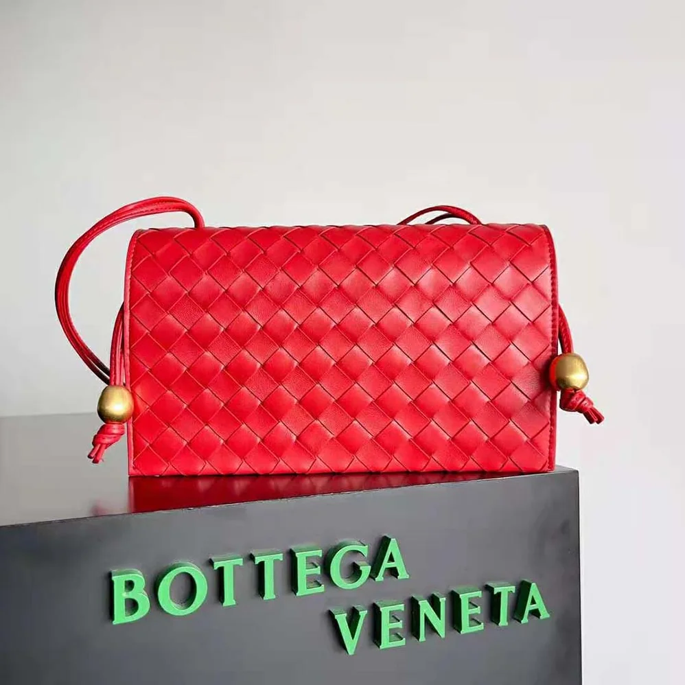 Bottega Veneta Trio Pouch On Strap Mini Intrecciato Leather Shoulder Bag for Women in Red