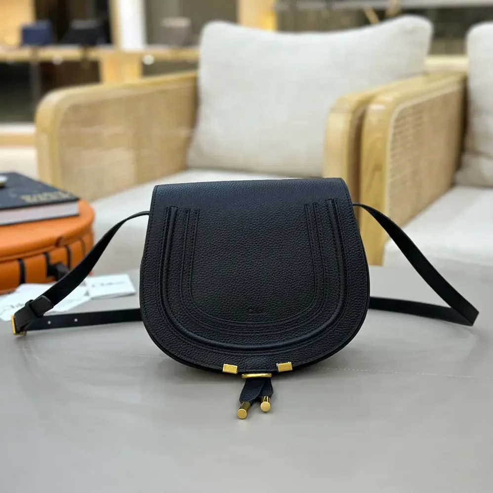 Chloe Marcie Saddle Bag is Crafted Leather for Women Chloe Marcie Saddle Bag is Crafted Leather for Women