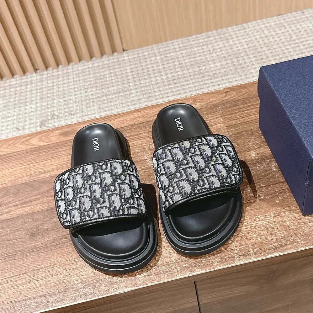 Dior Aqua Sandal Beige and Black Dior Oblique Jacquard for Unisex Dior Aqua Sandal Beige and Black Dior Oblique Jacquard for Unisex