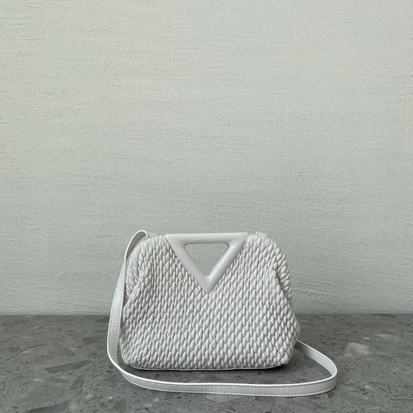 Bottega Veneta Point Chalk Bottega Veneta Point Chalk