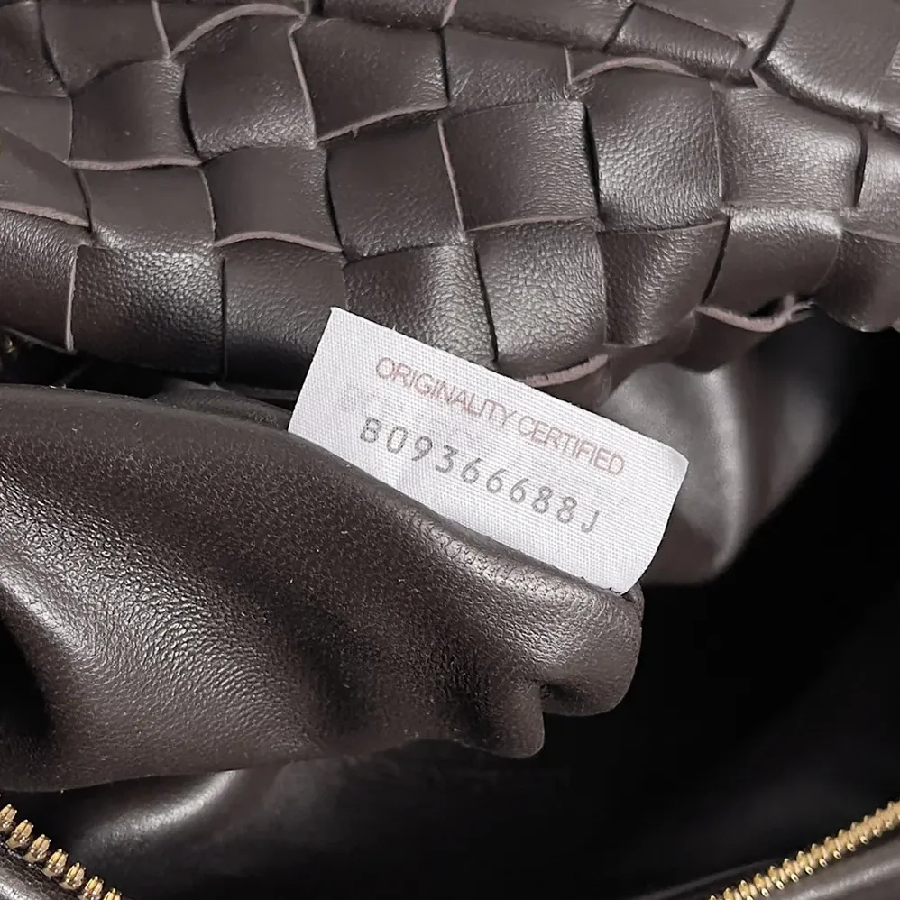 Bottega Veneta Small Jodie for Women in Chocolate Bottega Veneta Small Jodie for Women in Chocolate