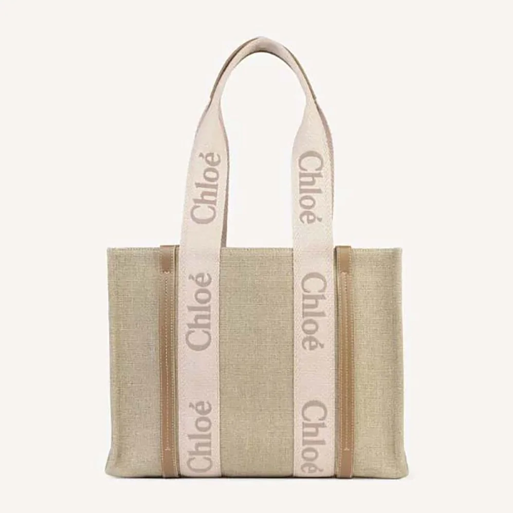 Chloe Medium Woody Tote Bag for Women in Beige Chloe Medium Woody Tote Bag for Women in Beige
