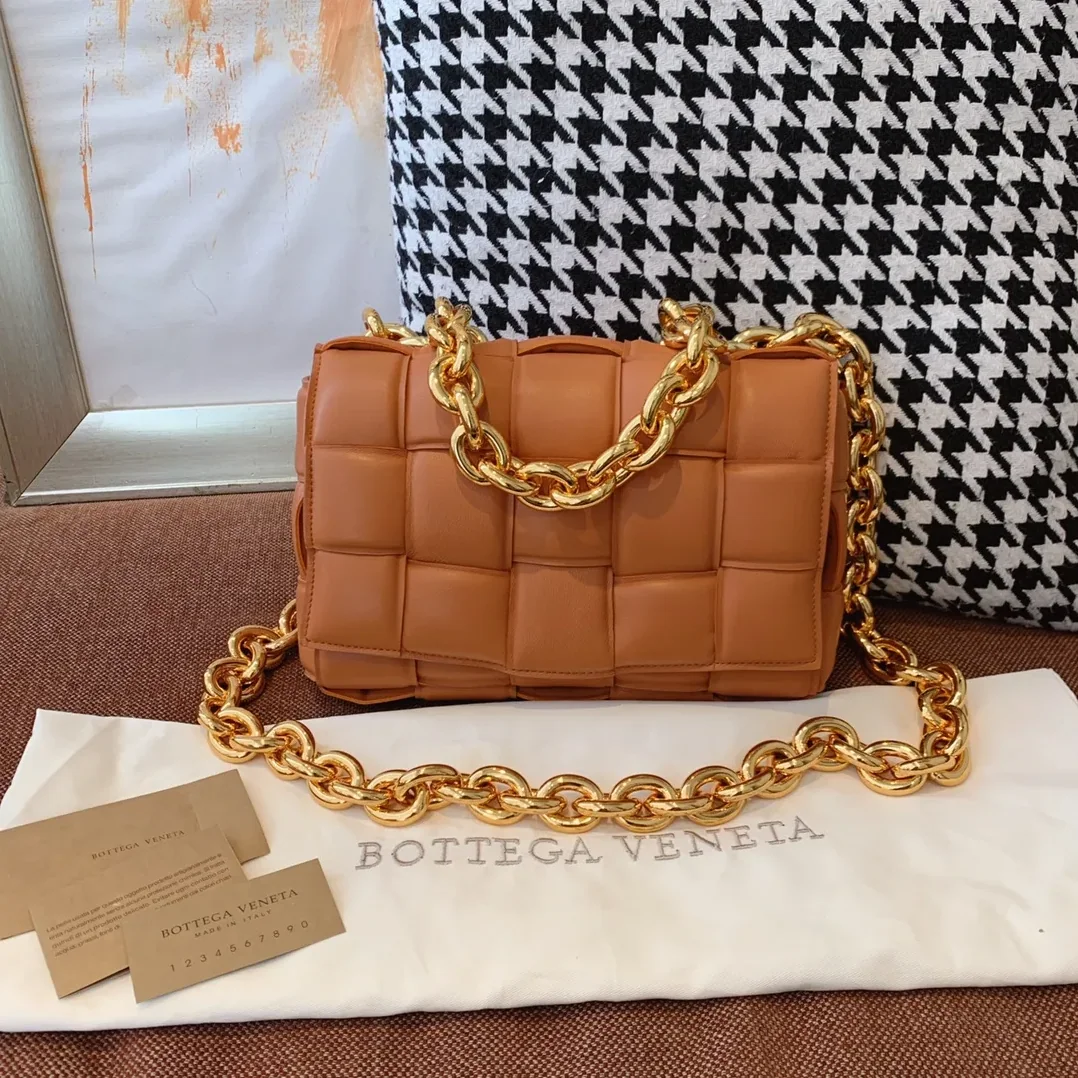 Bottega Veneta Chain Cassette Brown Bottega Veneta Chain Cassette Brown