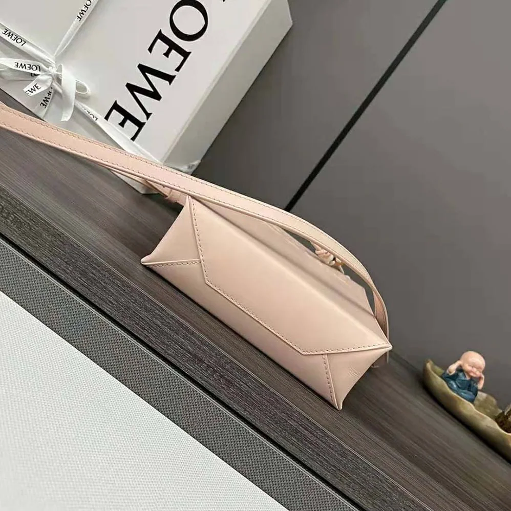 Loewe Standard A5 Tote in Sleek Calfskin for Women in Pink Loewe Standard A5 Tote in Sleek Calfskin for Women in Pink