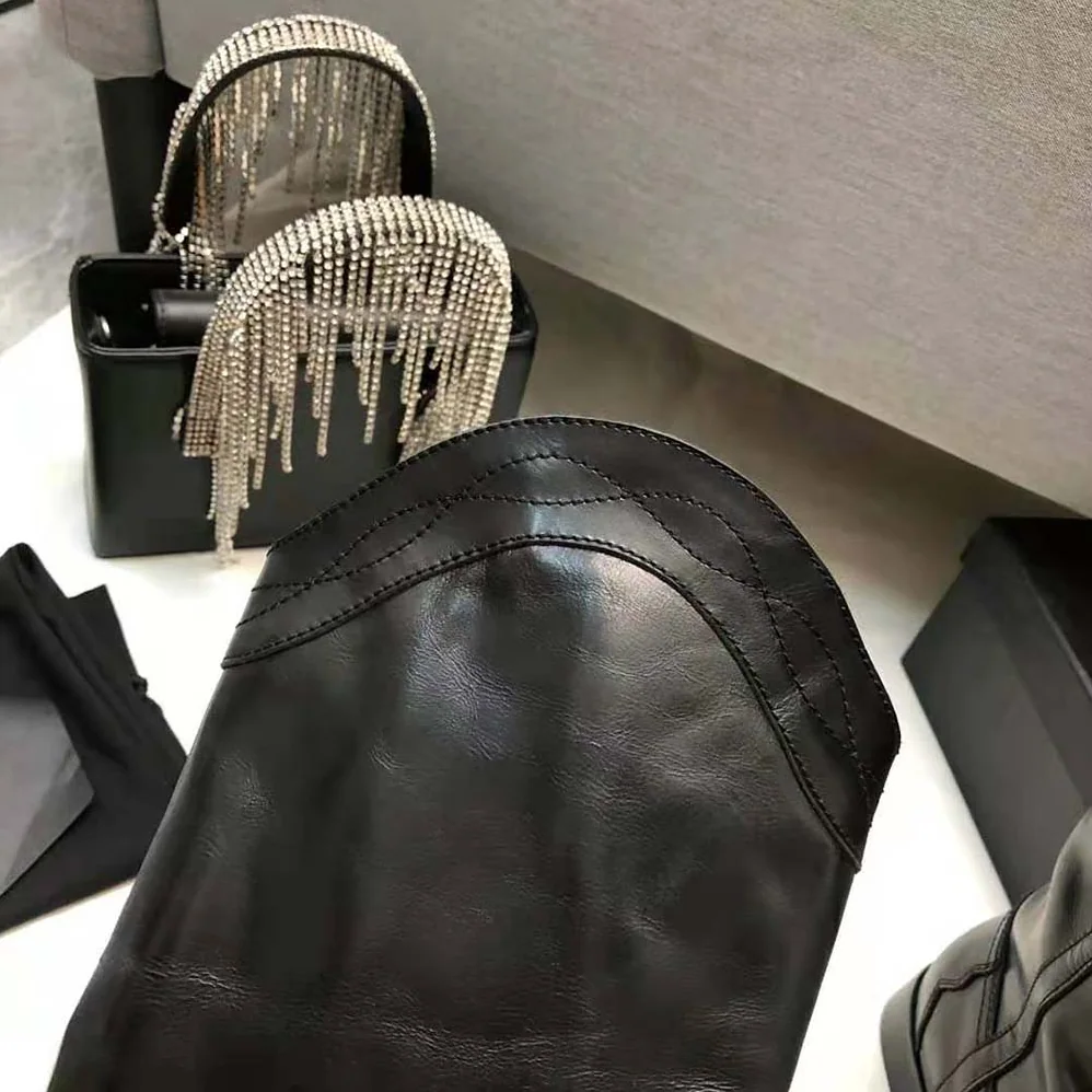 Saint Laurent YSL Kate Boots in Smooth Leather for Women in Black Saint Laurent YSL Kate Boots in Smooth Leather for Women in Black